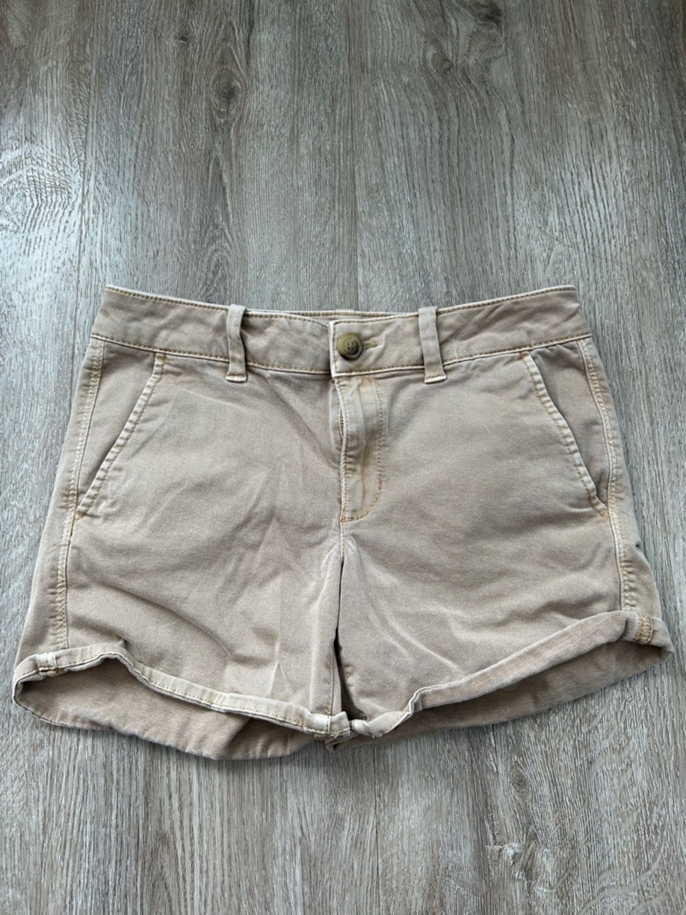 American Eagle Outfitters Tan Shorts